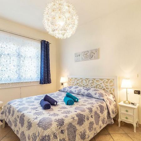 Casa Vacanze Pedras Santa Maria Navarrese Eksteriør billede